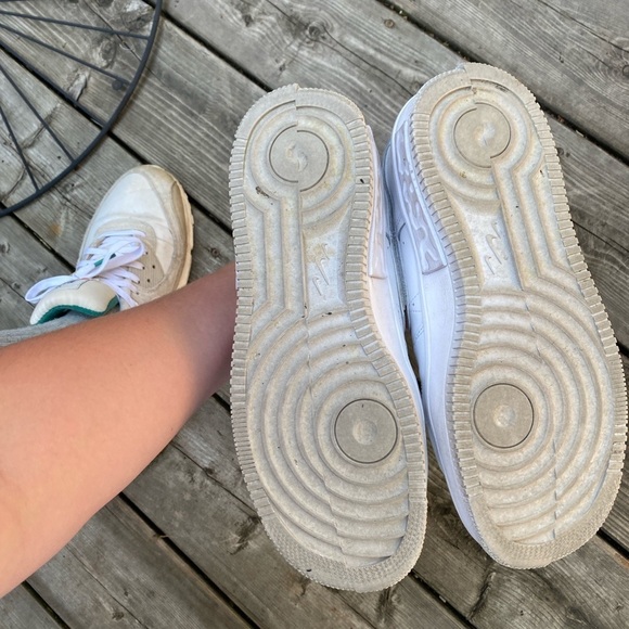 Nike Air Force 1 Size 10.5 White - Picture 6 of 6